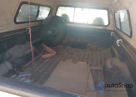 2004 Ford F-250 Xl/Xlt from USA, damaged, VIN 1FTNF20L84EC64022